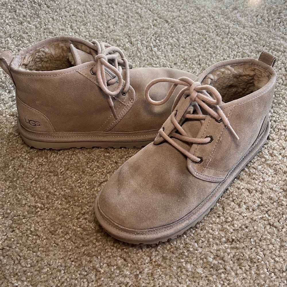 Neumel Ugg boots and a beautiful grey/ taupe color!!